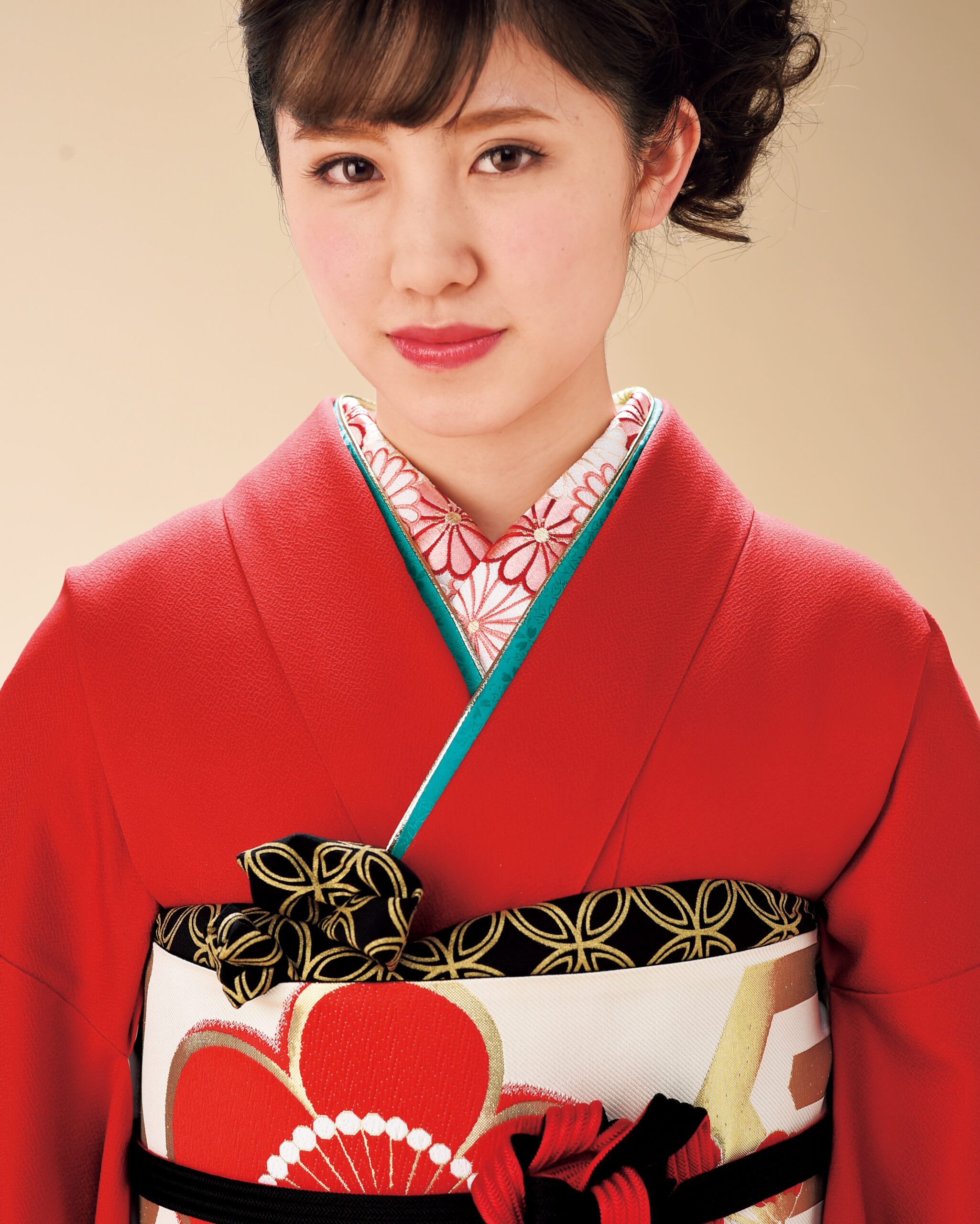 着物の襟や振袖用の重ね衿はどう使う？新作重ね衿やコーディネート例  