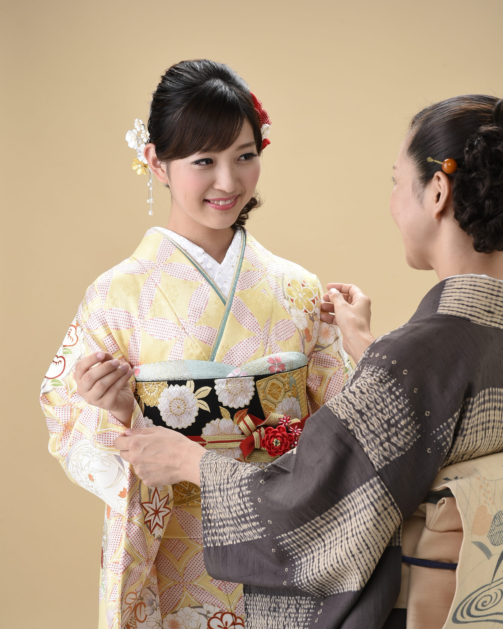 着物の襟や振袖用の重ね衿はどう使う？新作重ね衿やコーディネート例  