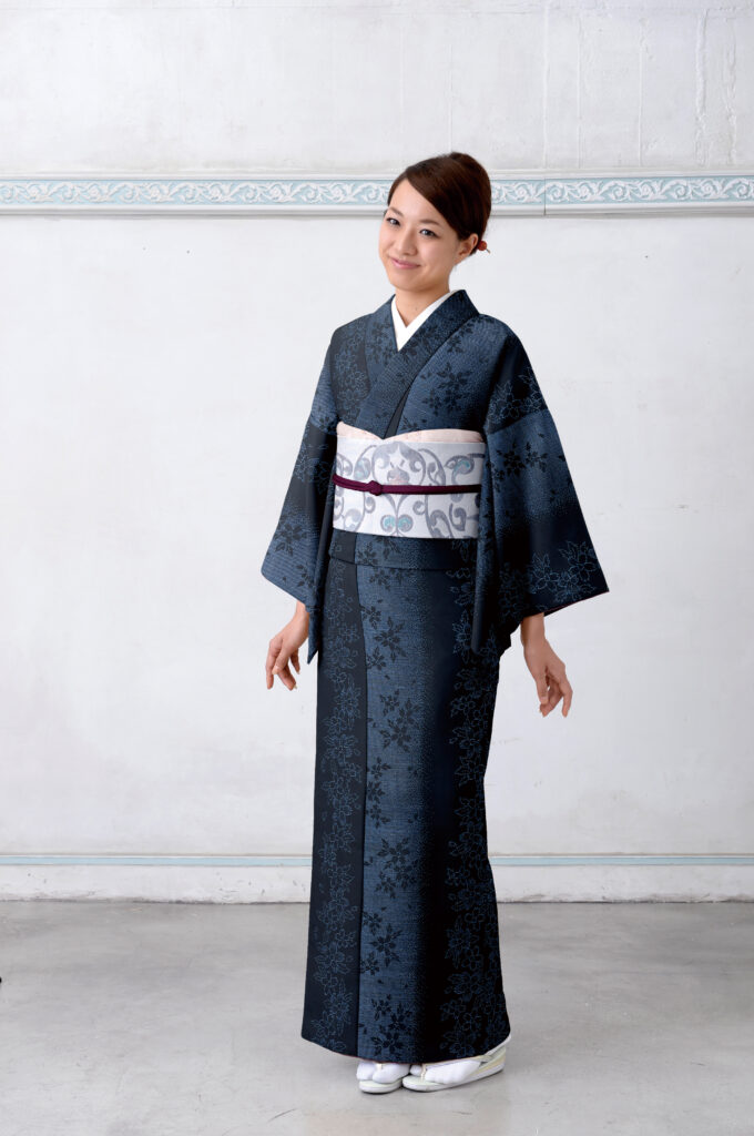 大島紬を徹底解説 世界三大織物に数えられるその魅力とは | きもの永見