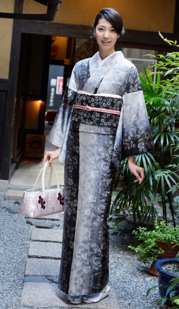 作家もの 染め大島紬の様な生地に辻ヶ花の訪問着 着物-
